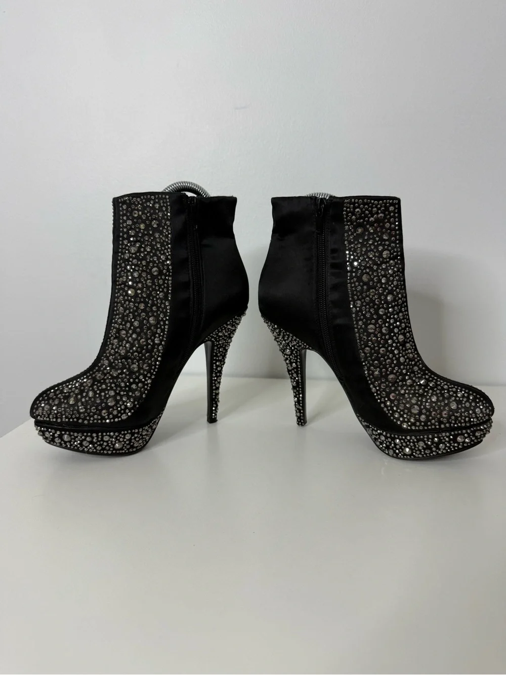 Helen's Heart Black Faceted All Over Sparkle Platform Stiletto Heel Bootie Sz 37